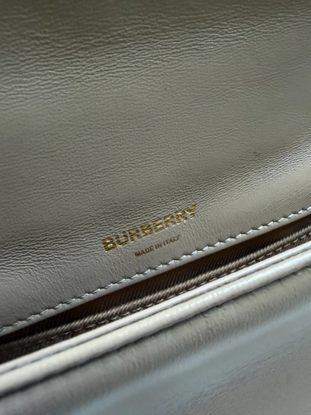 Burberry leather chain cross body bag - Picture 7 of 16